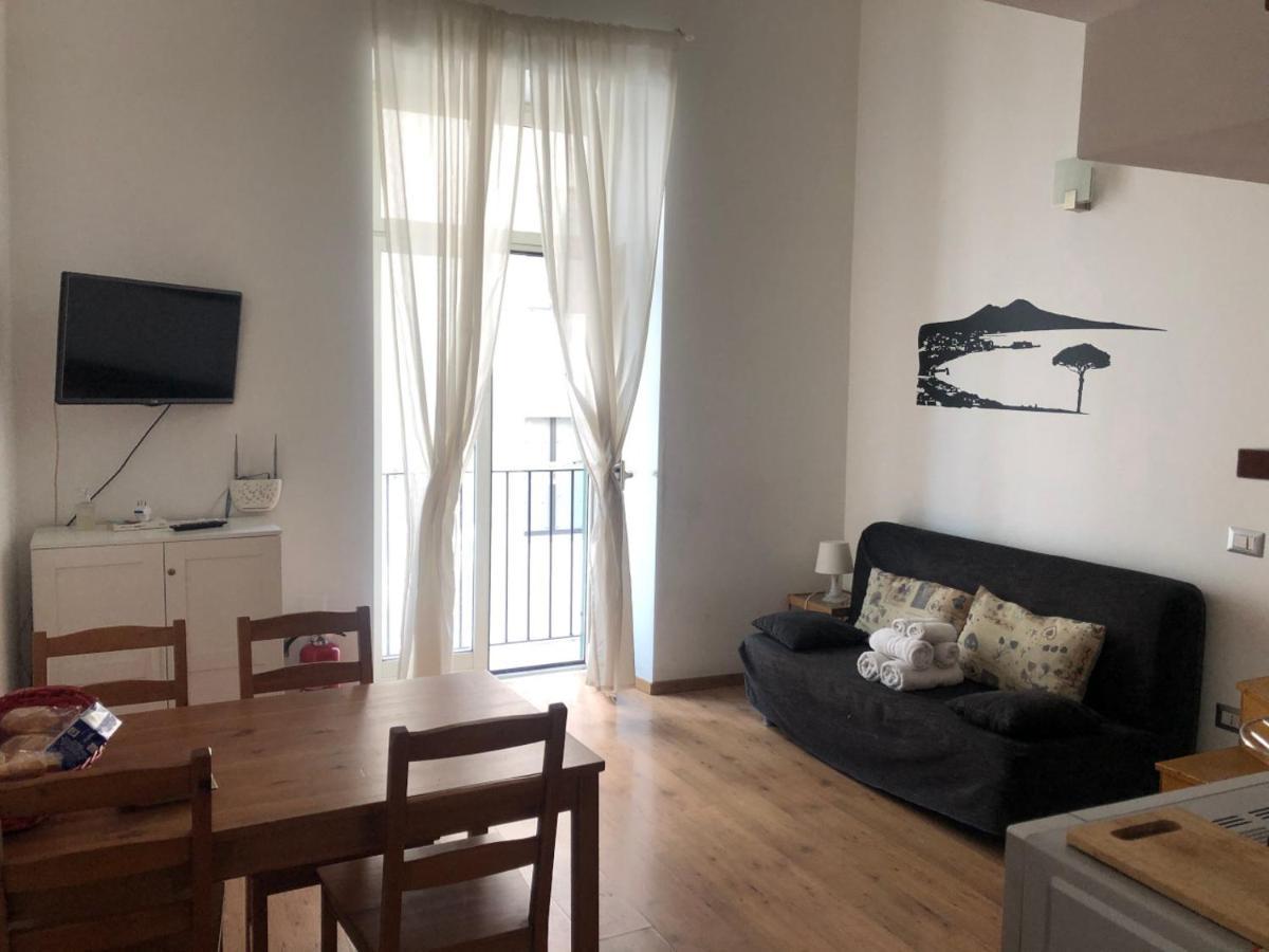 Ale & Tizy House Bed & Breakfast Napoli Exterior foto