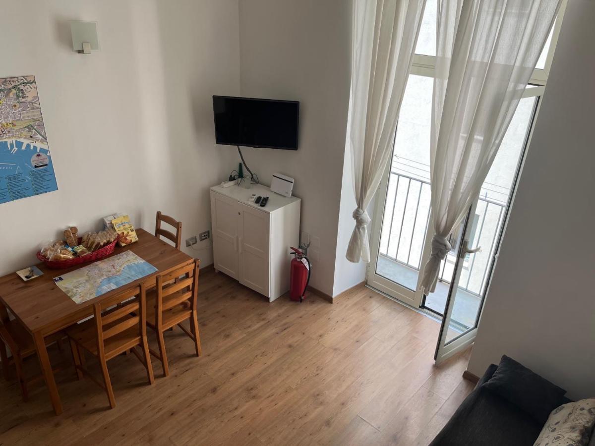 Ale & Tizy House Bed & Breakfast Napoli Exterior foto